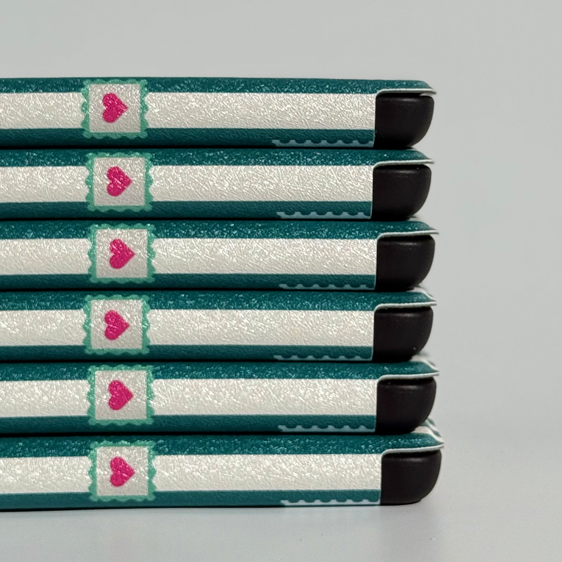 Kindle and kobo Cases with Handstrap and hearts design