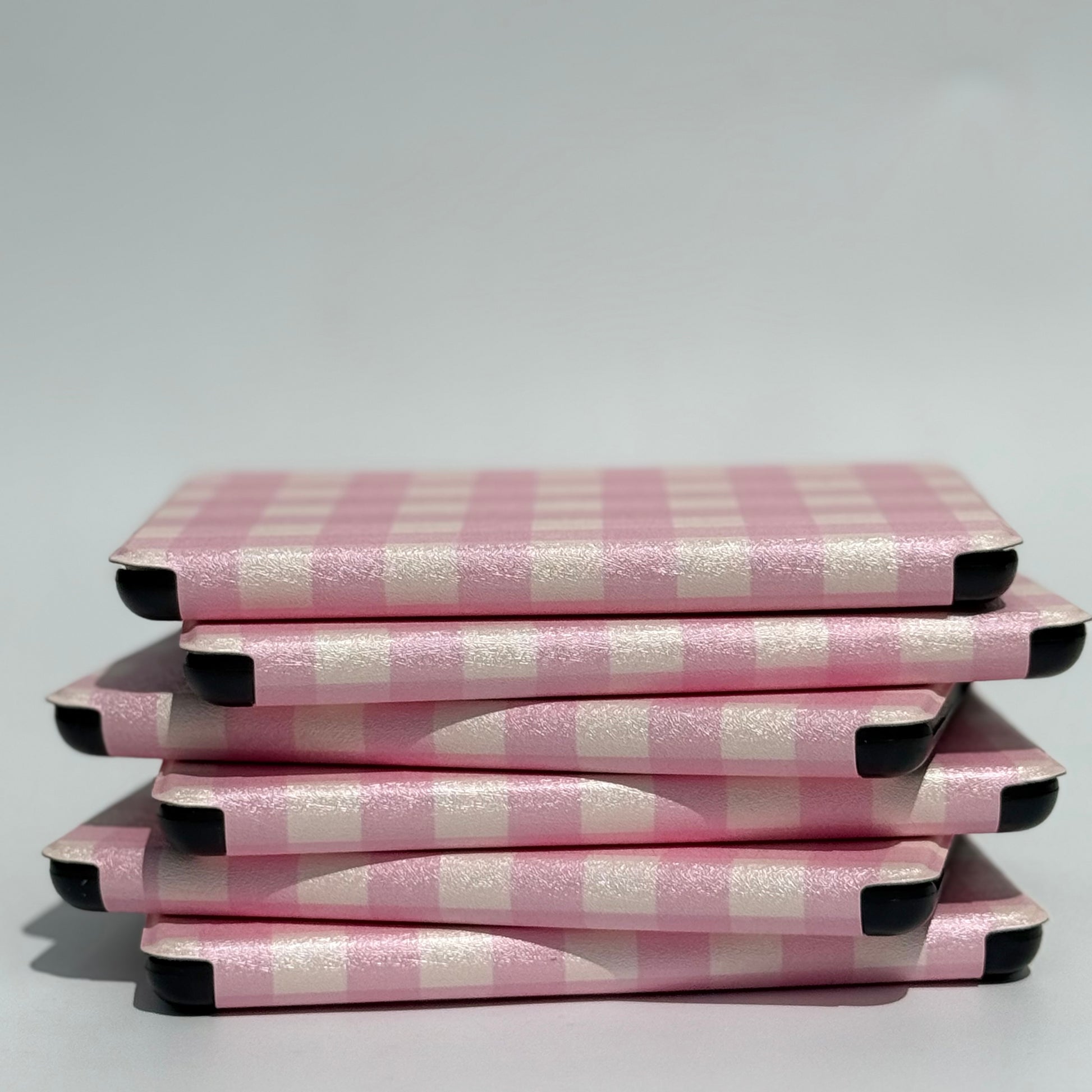 Pink checked kindle case with durable shell