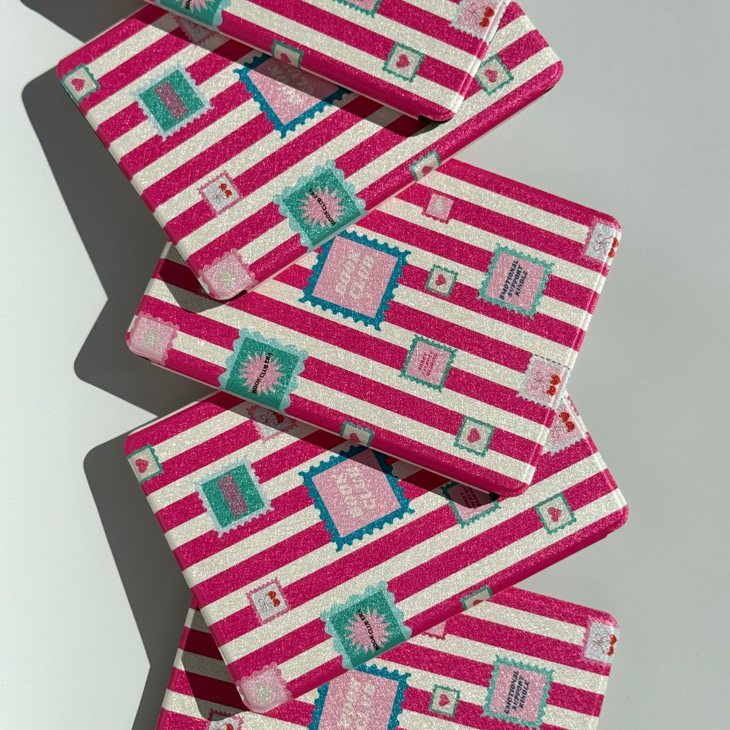Love hearts kindle case with auto sleep and wake feature