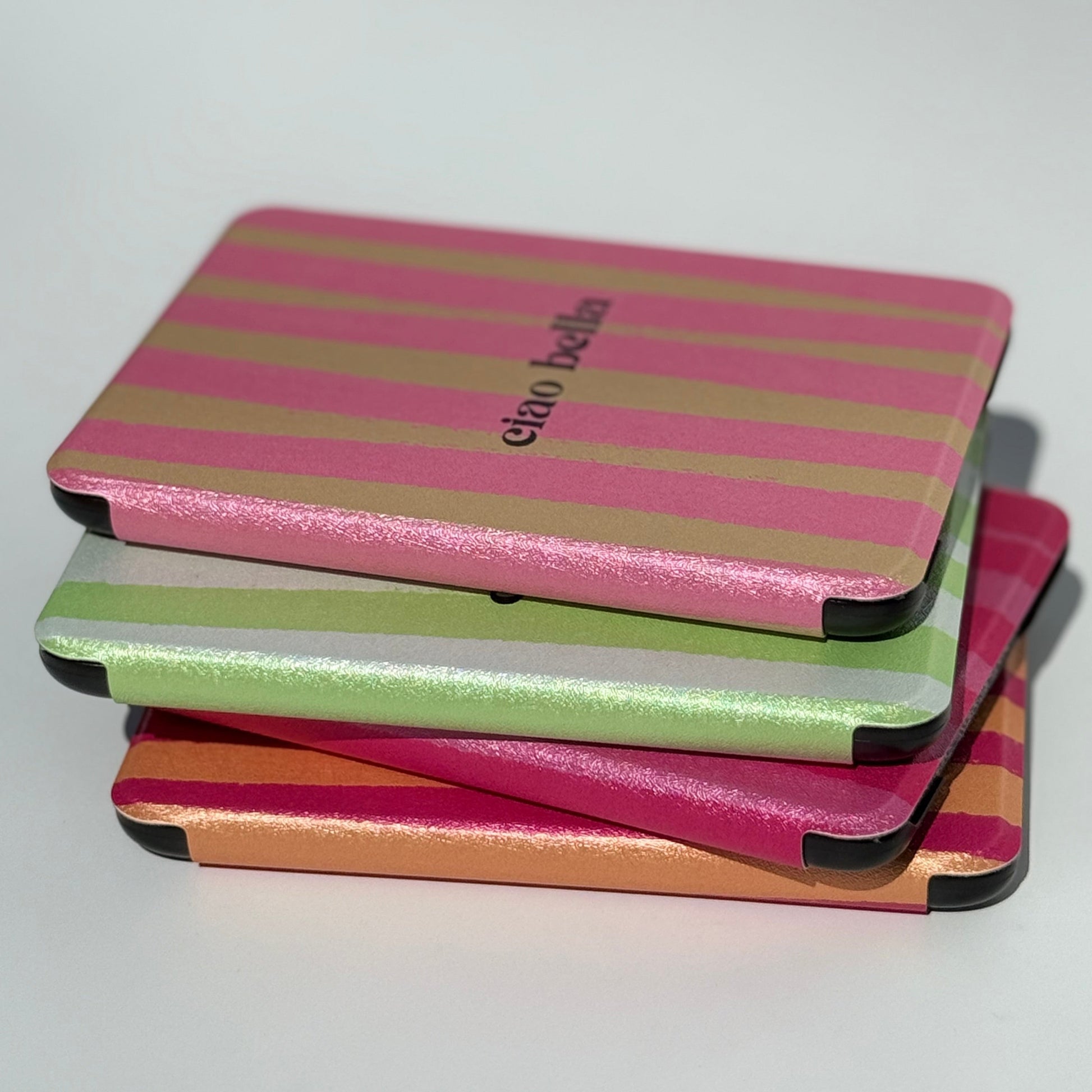 Lightweight fabric Kindle cover with pink magnet back