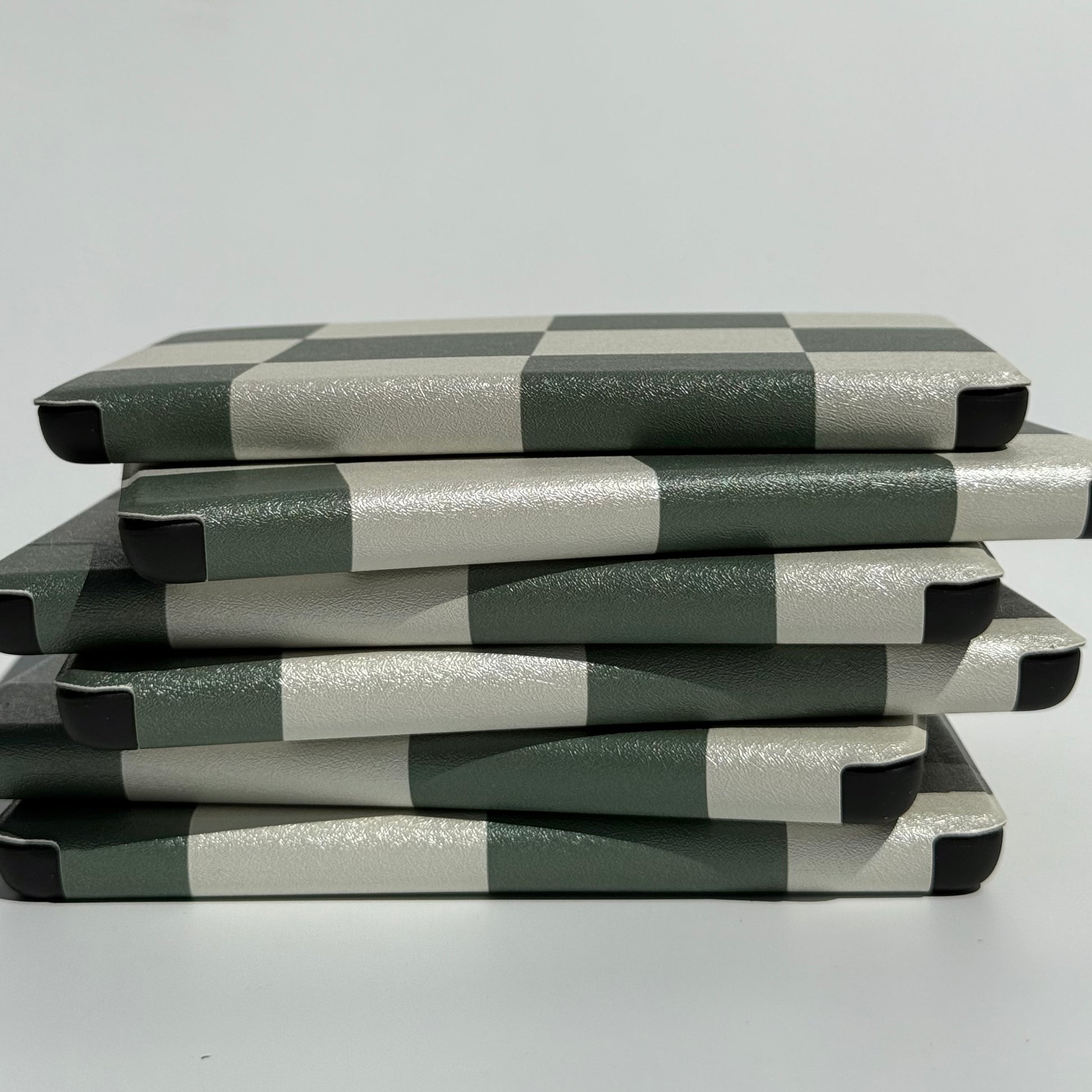 Slim Waterproof Kindle and kobo cover with convenient handstrap