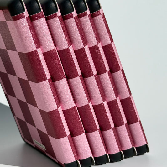 Lightweight kindle case with auto sleep and wake in pink