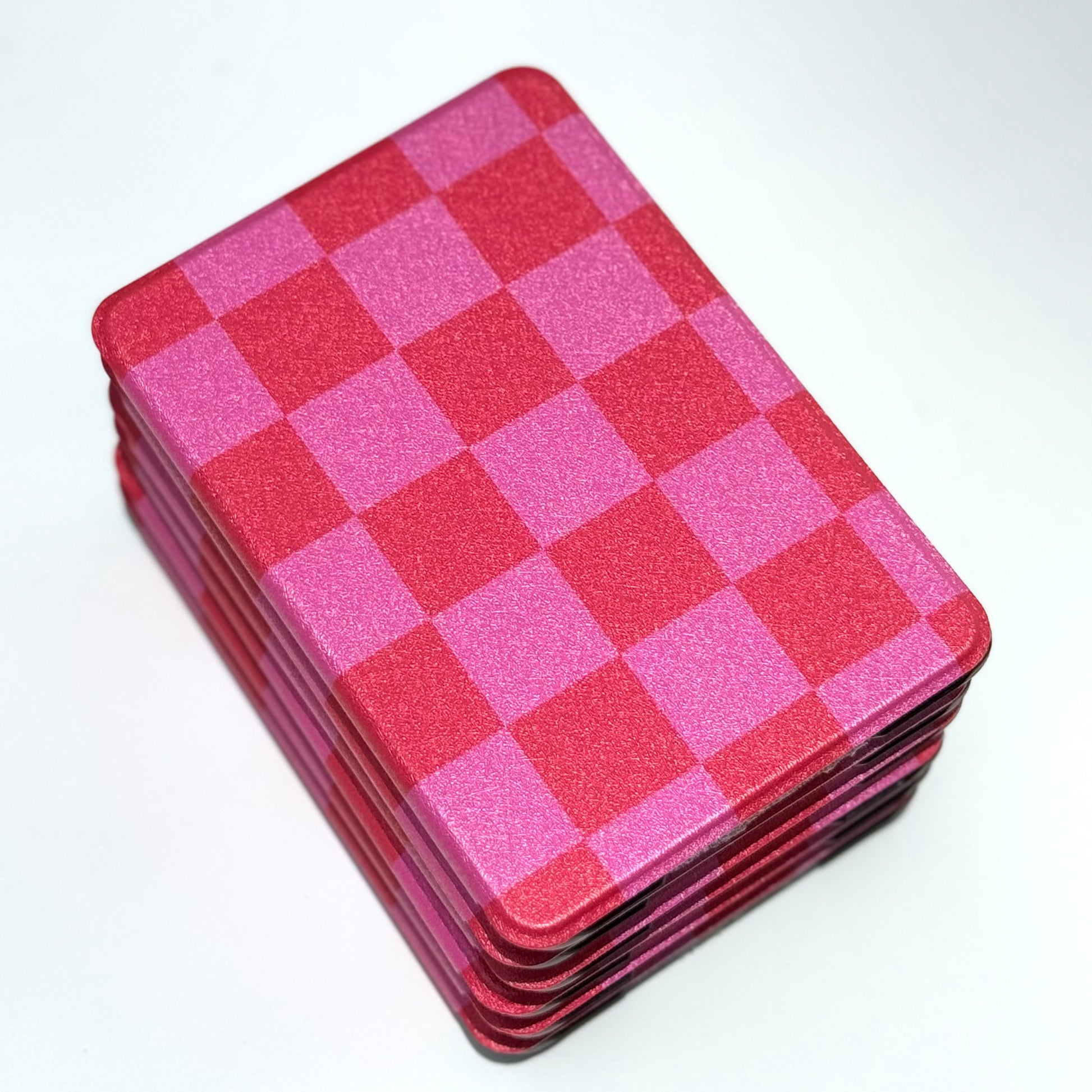 Vintage design kindle case with pink pattern
