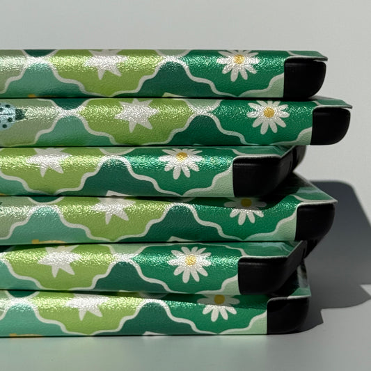 Lucky Chapters Kindle Case for paperwhite and magnet back