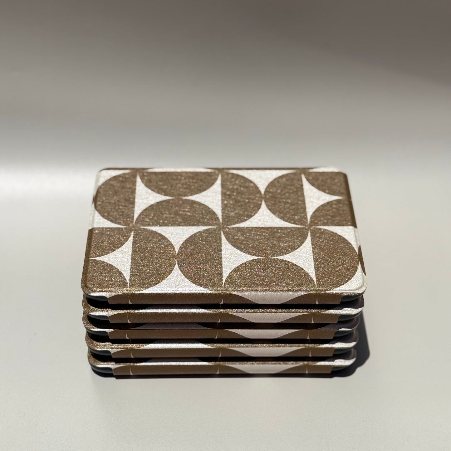 Magnetic kindle cover with hand strap for convenience