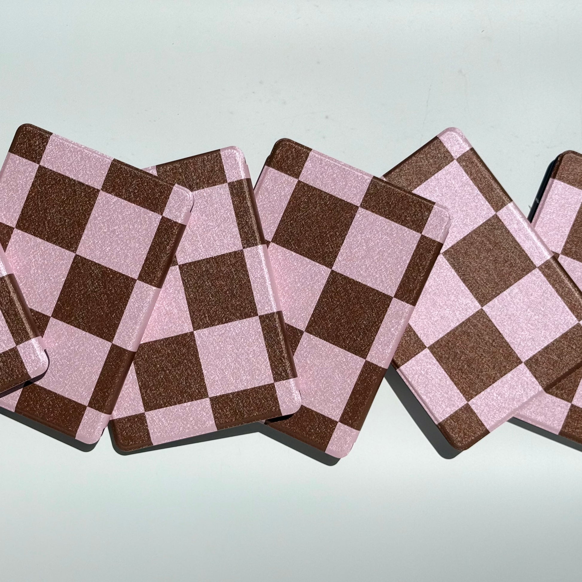 Pink pattern kindle case with magnet and hand strap