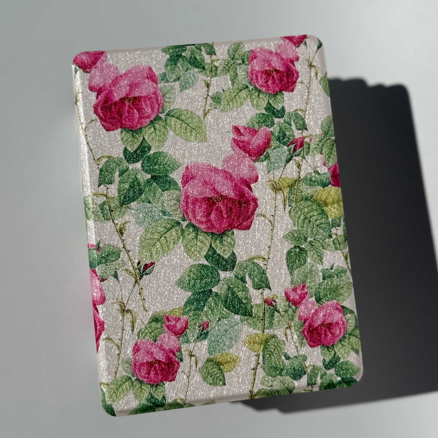 Floral pattern kindle sleeve for 11th gen with worldwide shipping