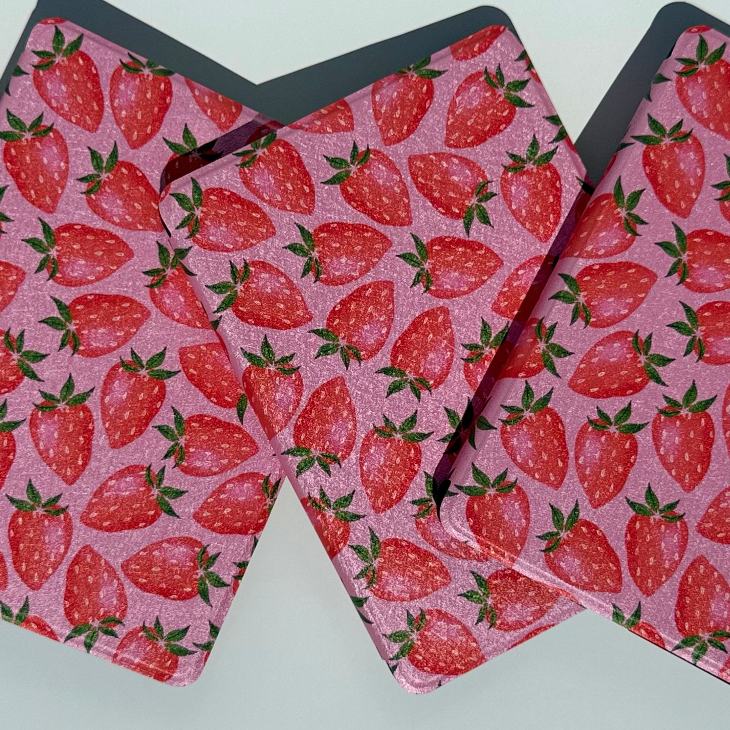 Strawberry kindle case with lightweight flip cover for colorsoft