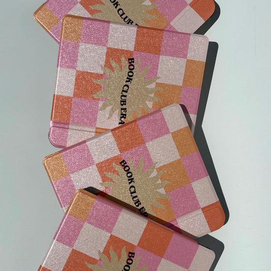pink checkered kobo libra case with hand strap for comfort