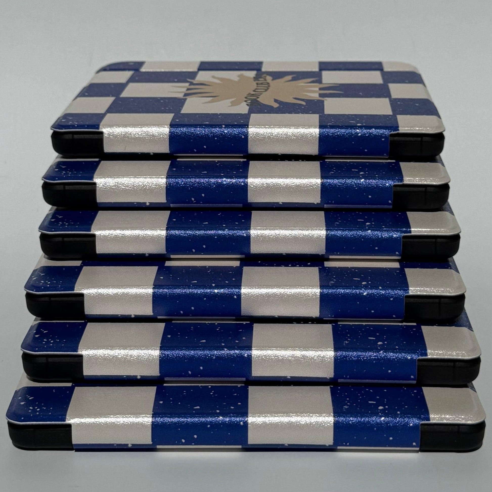 Book Club Era Kobo Case with auto sleep and wake function