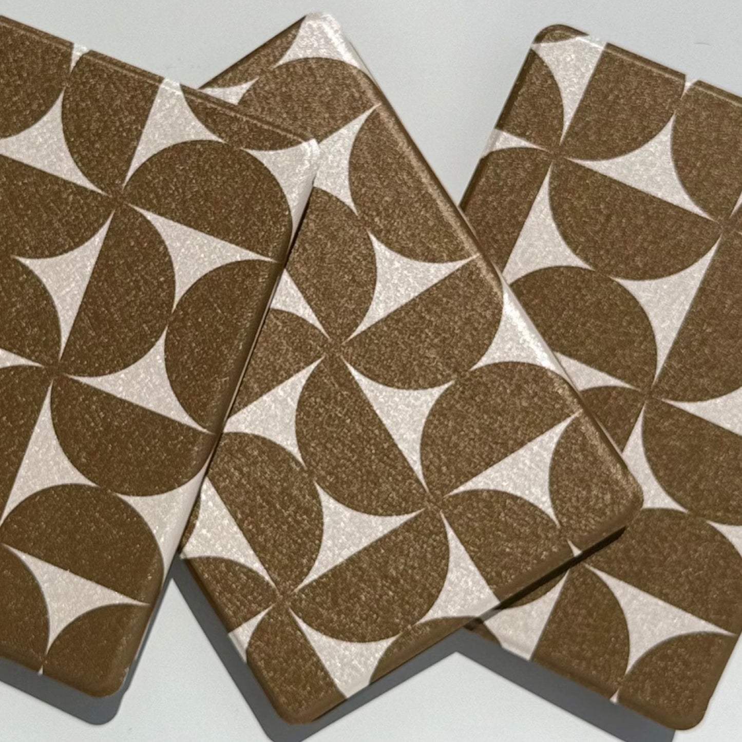 Olive Chip Kindle case, olive and cream mid-century geometric print, aesthetic retro Kindle cover
