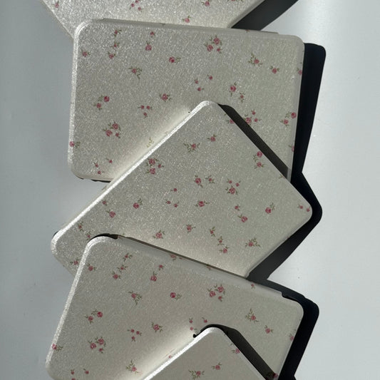 Floral pattern kobo Clara case with magnet