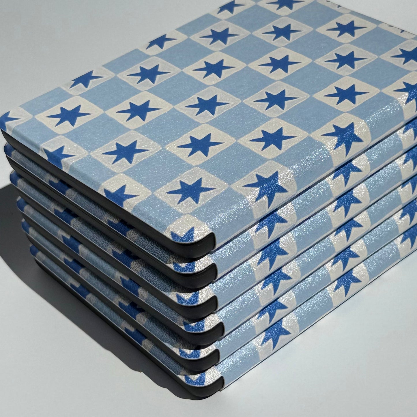 Falling stars kindle case with blue stars