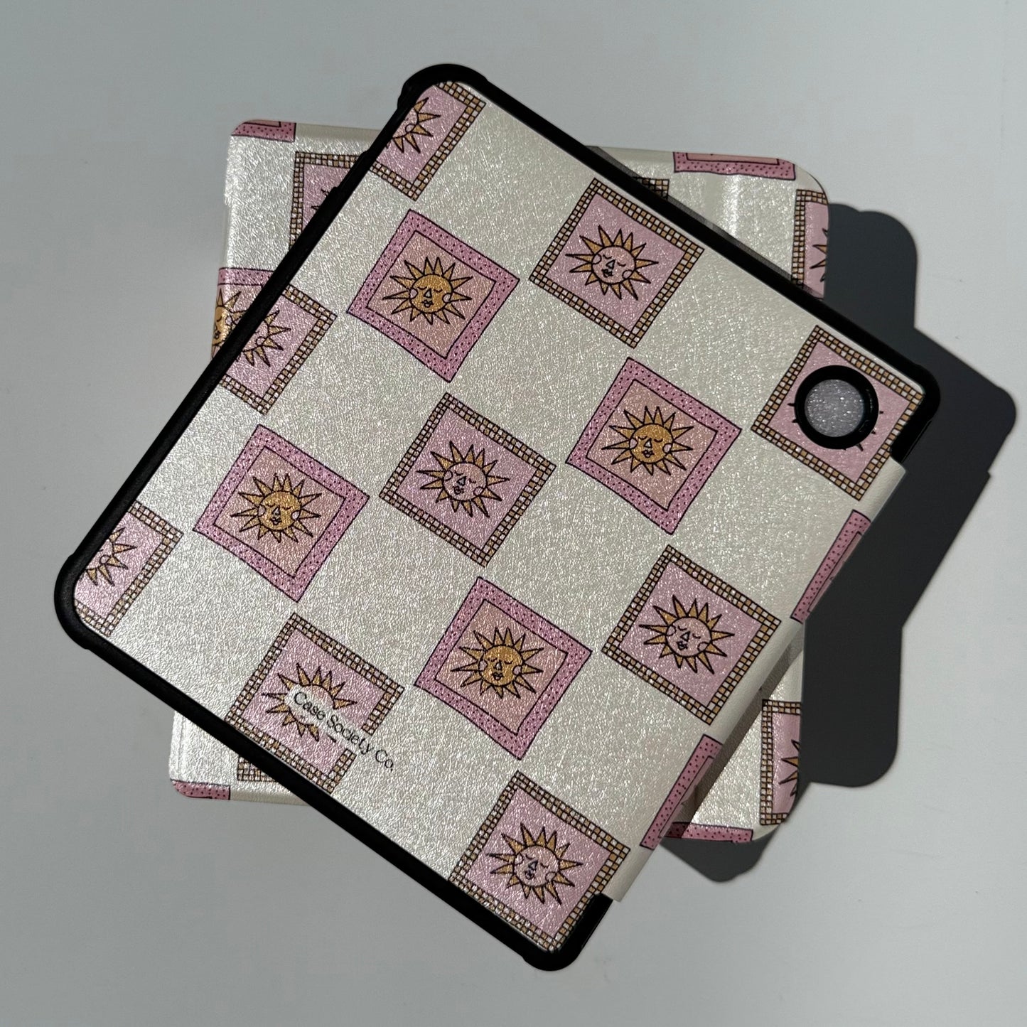 Golden Hour Kobo Libra pink back image