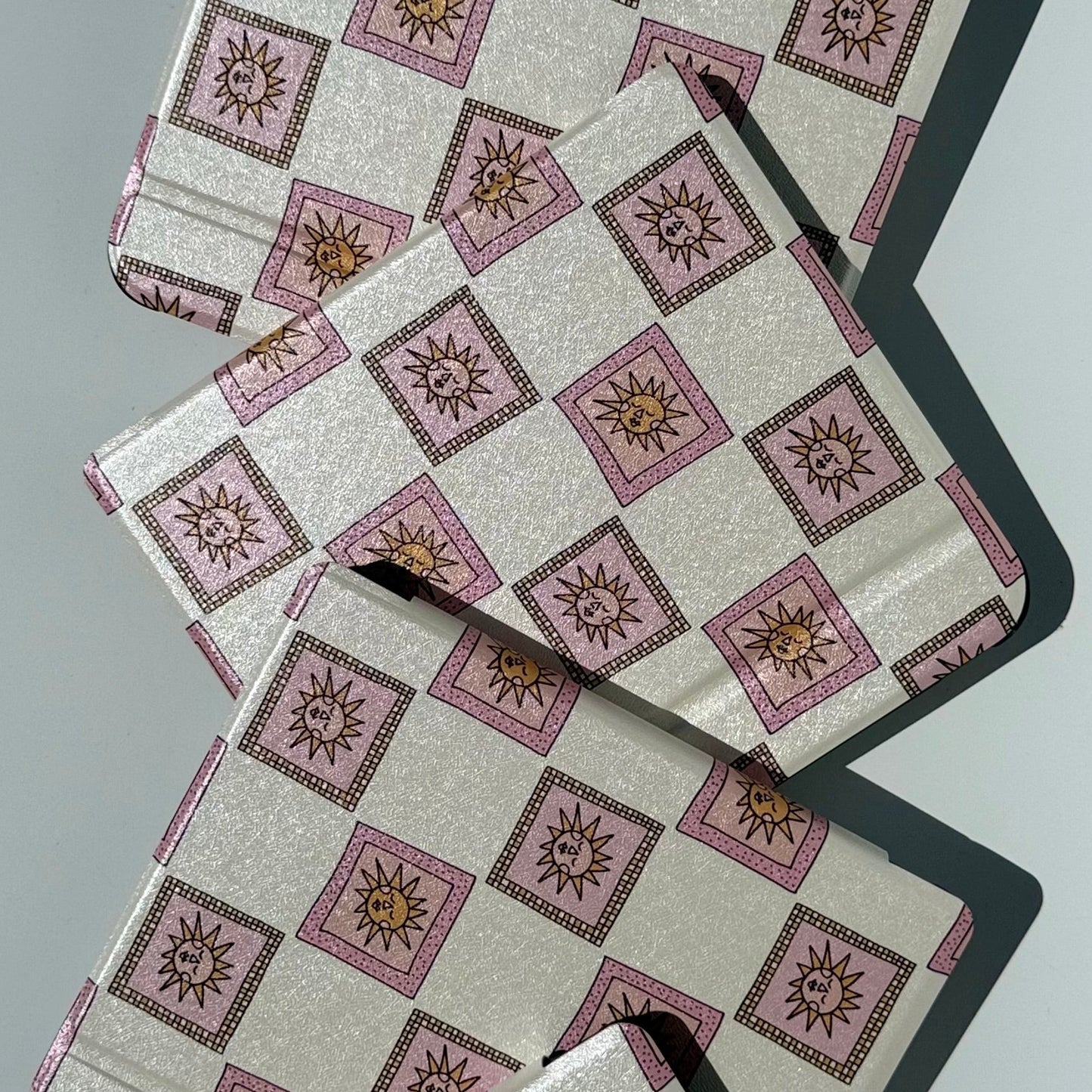 Cute pink patterned Kobo Libra Case with handstrap