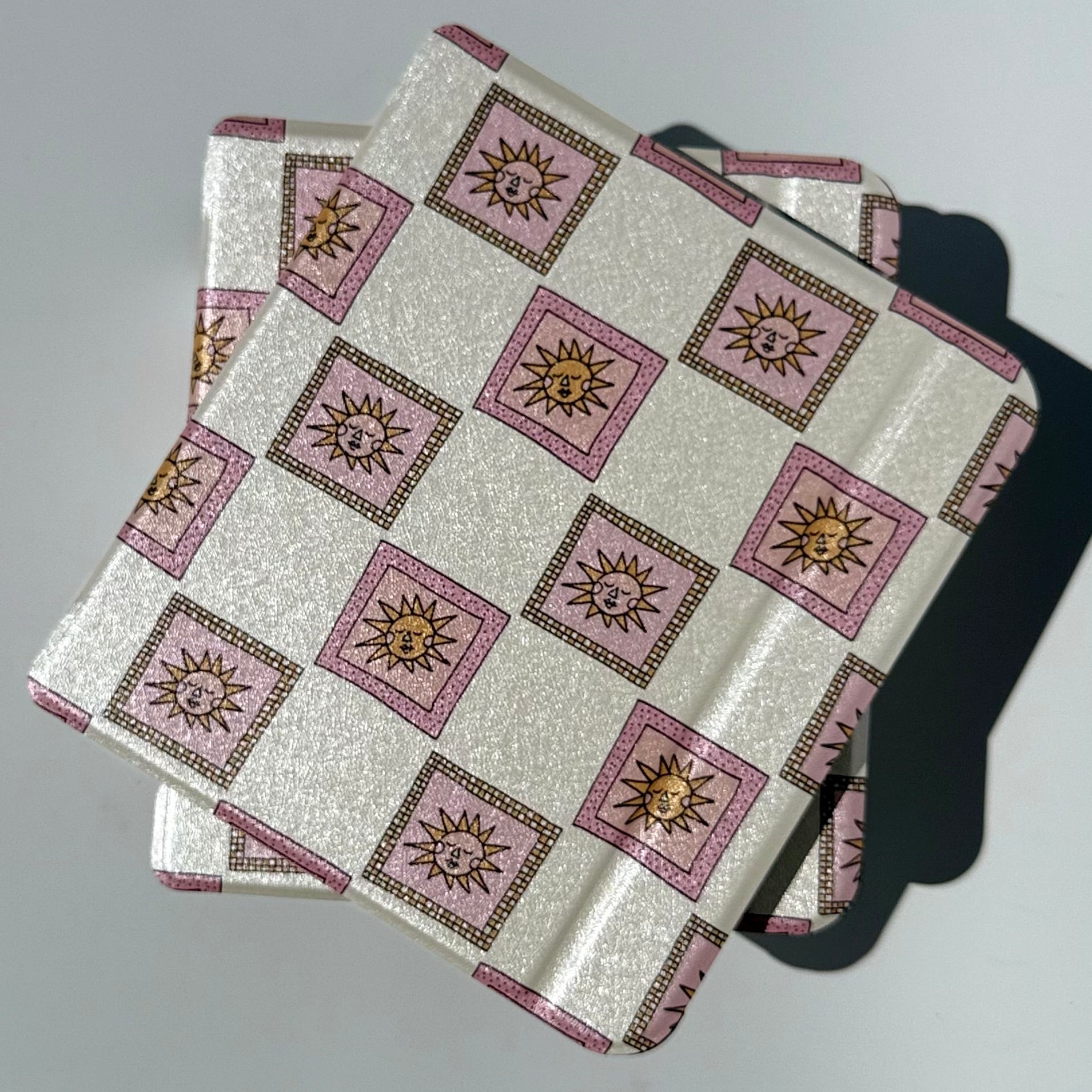 Golden Hour Kobo Libra Case with Handstrap and pink pattern