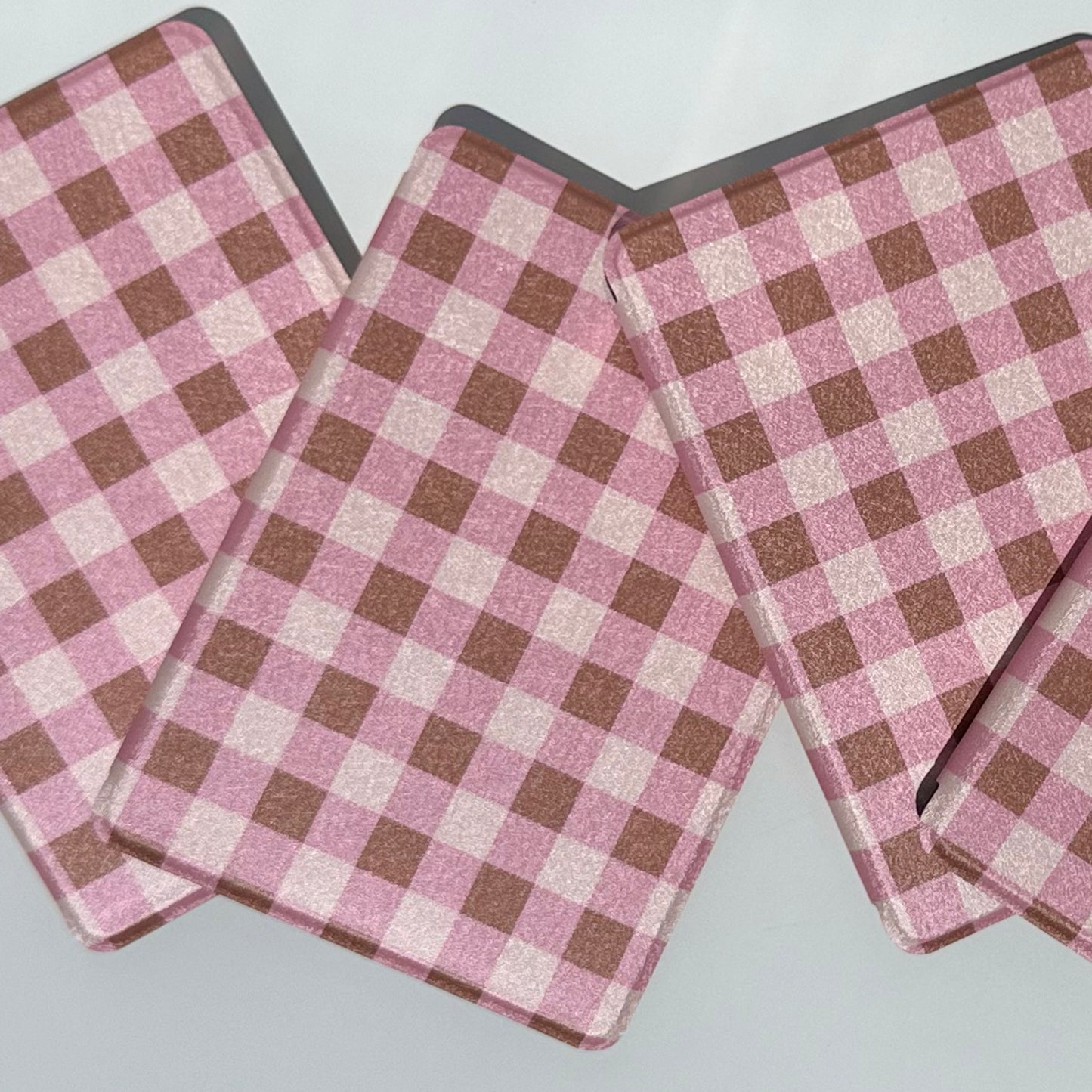 Kindle case for colorsoft and paperwhite with hand strap and magnet