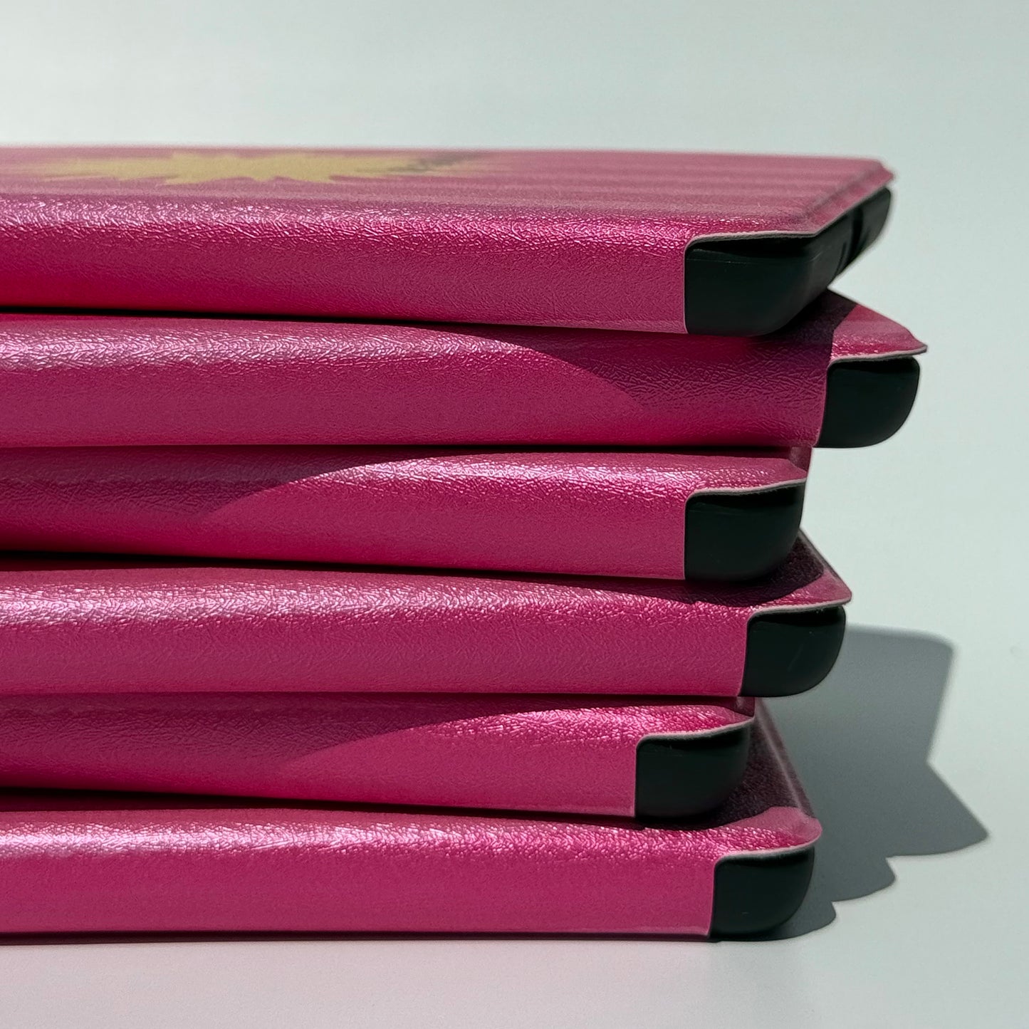 Le Soleil kindle case - up close side view