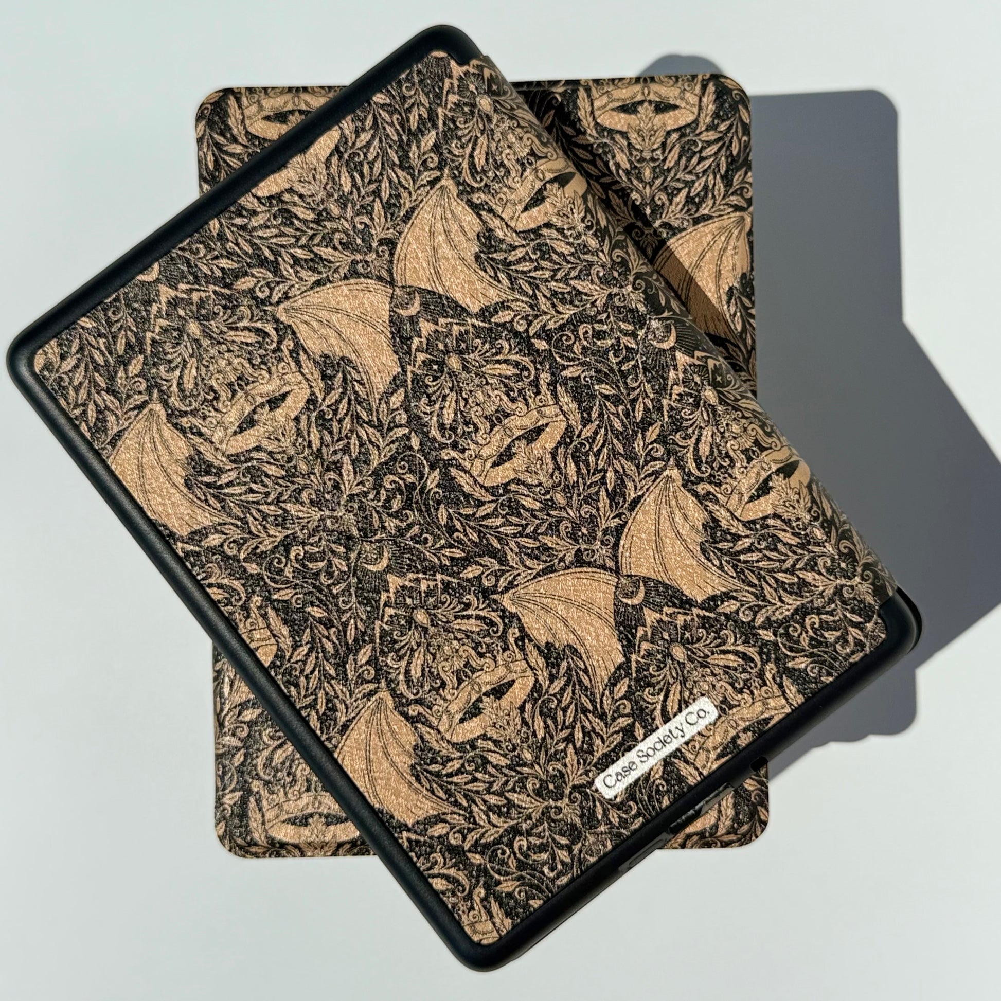 Acotar kindle case with front and back magnet and hand strap