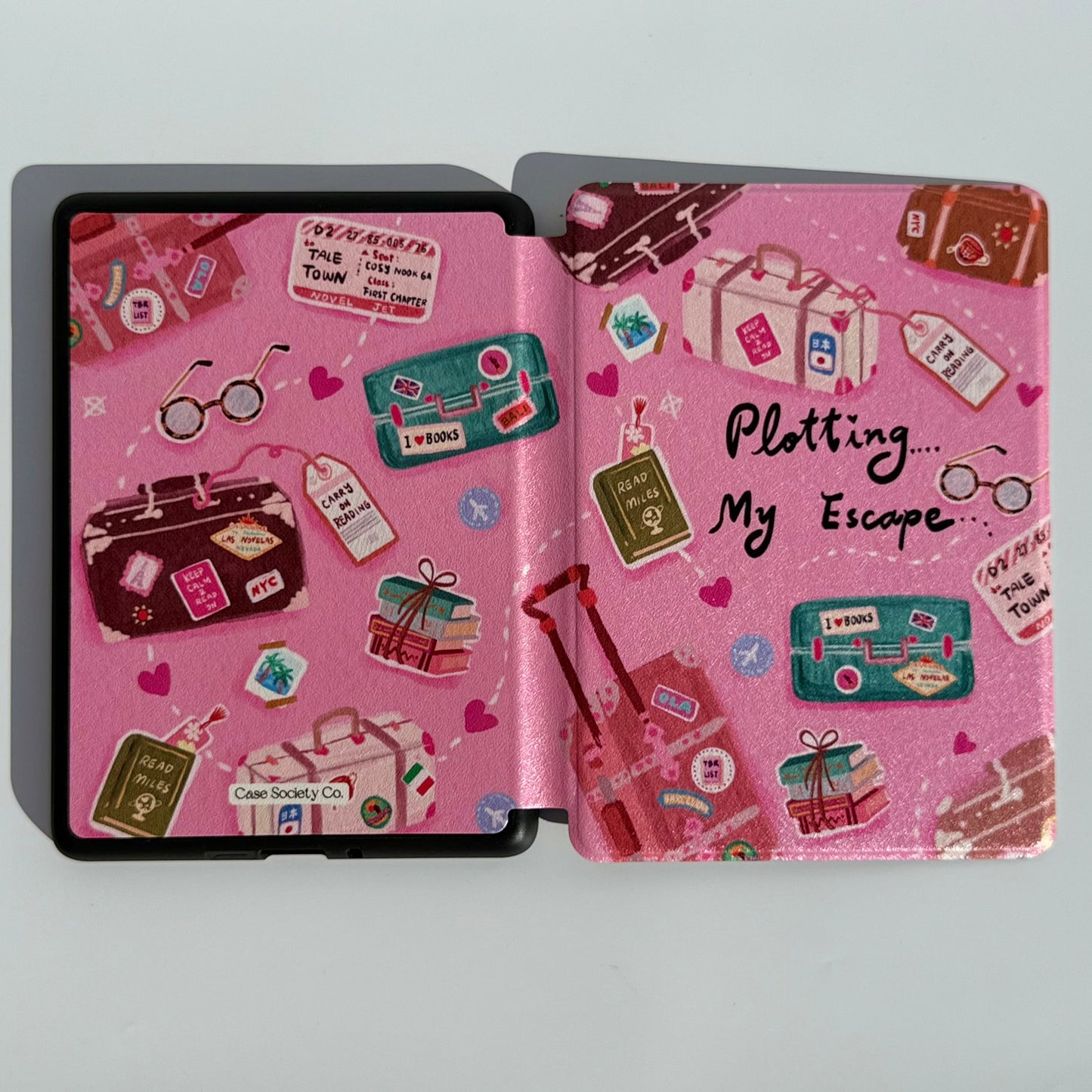 Plotting my escape kindle sleeve with magnetic feature