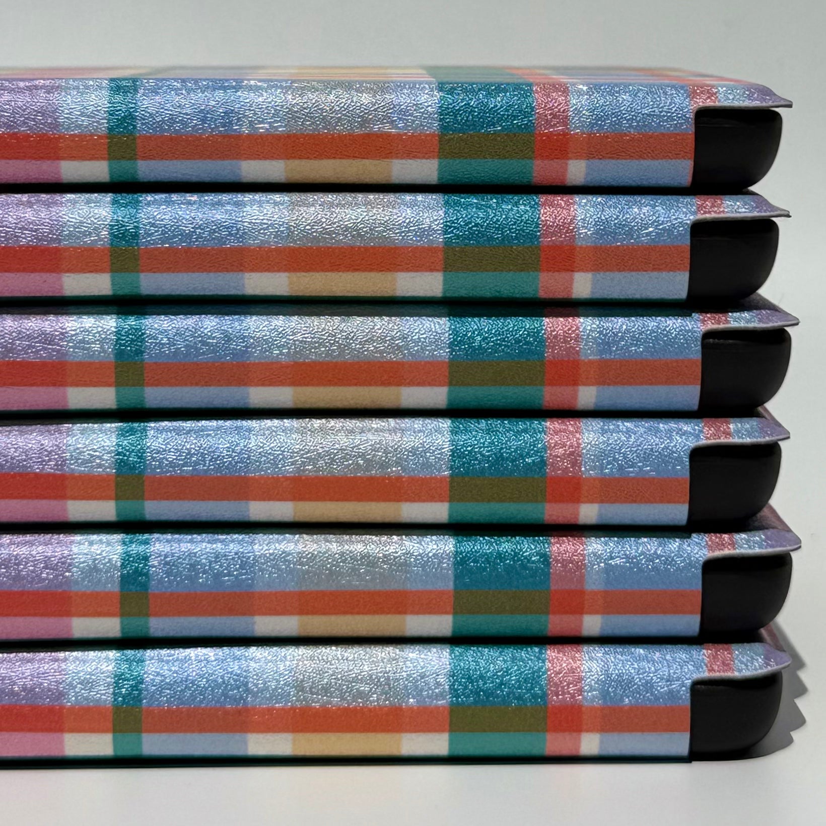 Kindle case in multicolour with metallic pattern and durable features