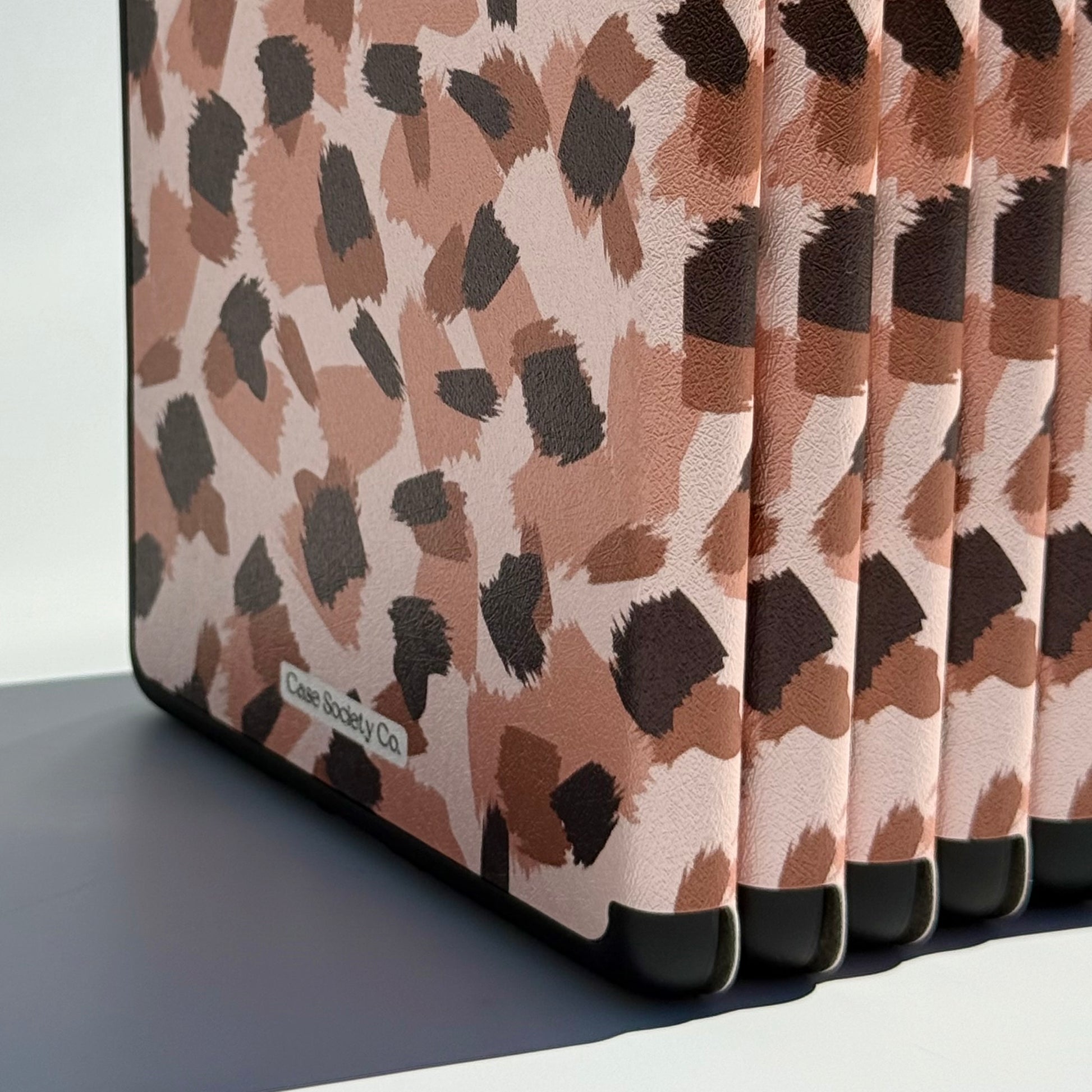 Stylish Kindle Case with handstrap for functionality