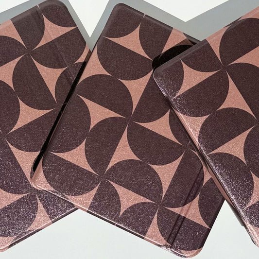 choc chip kobo Libra case with aesthetic chocolate brown pattern