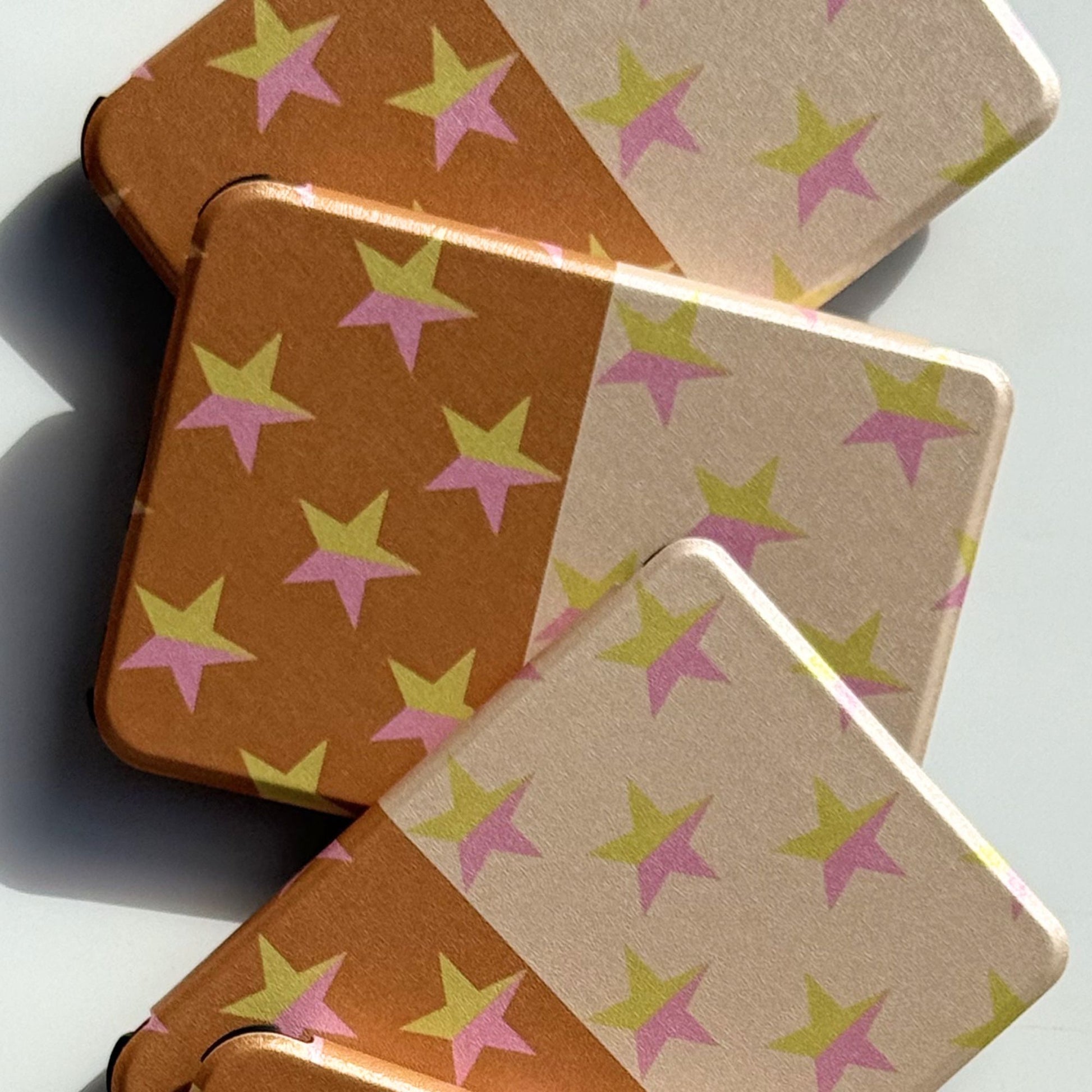 Pink star magnetic Kobo case.