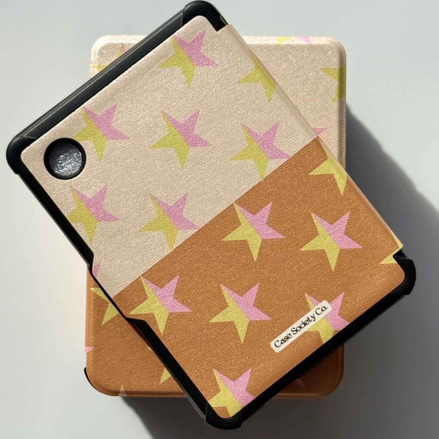 Kobo Libra and Clara case with star design.