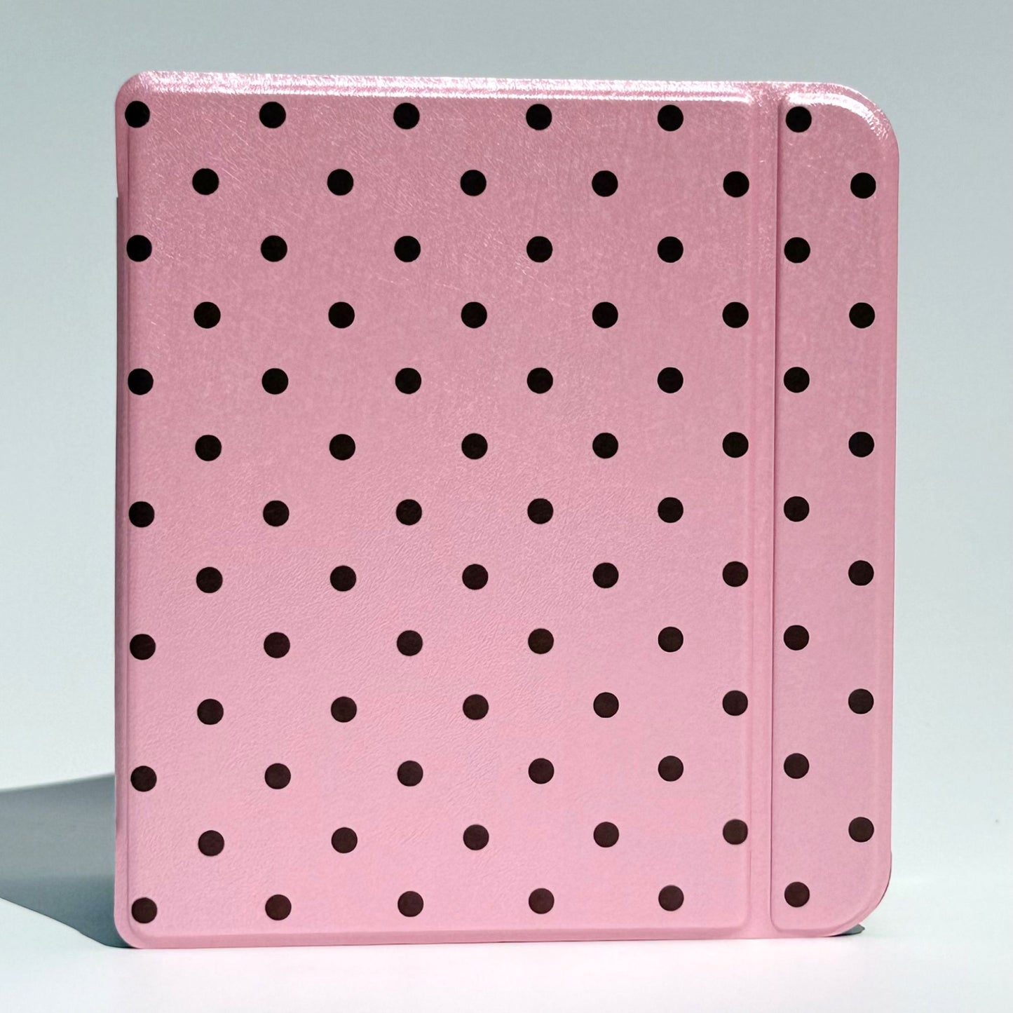 Pink Reverie Kobo Libra Colour case, aesthetic pink polka dot cover